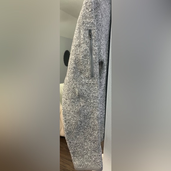 Patagonia Women's Zip-Up Sweater in Light Gray - Picture 8 of 9